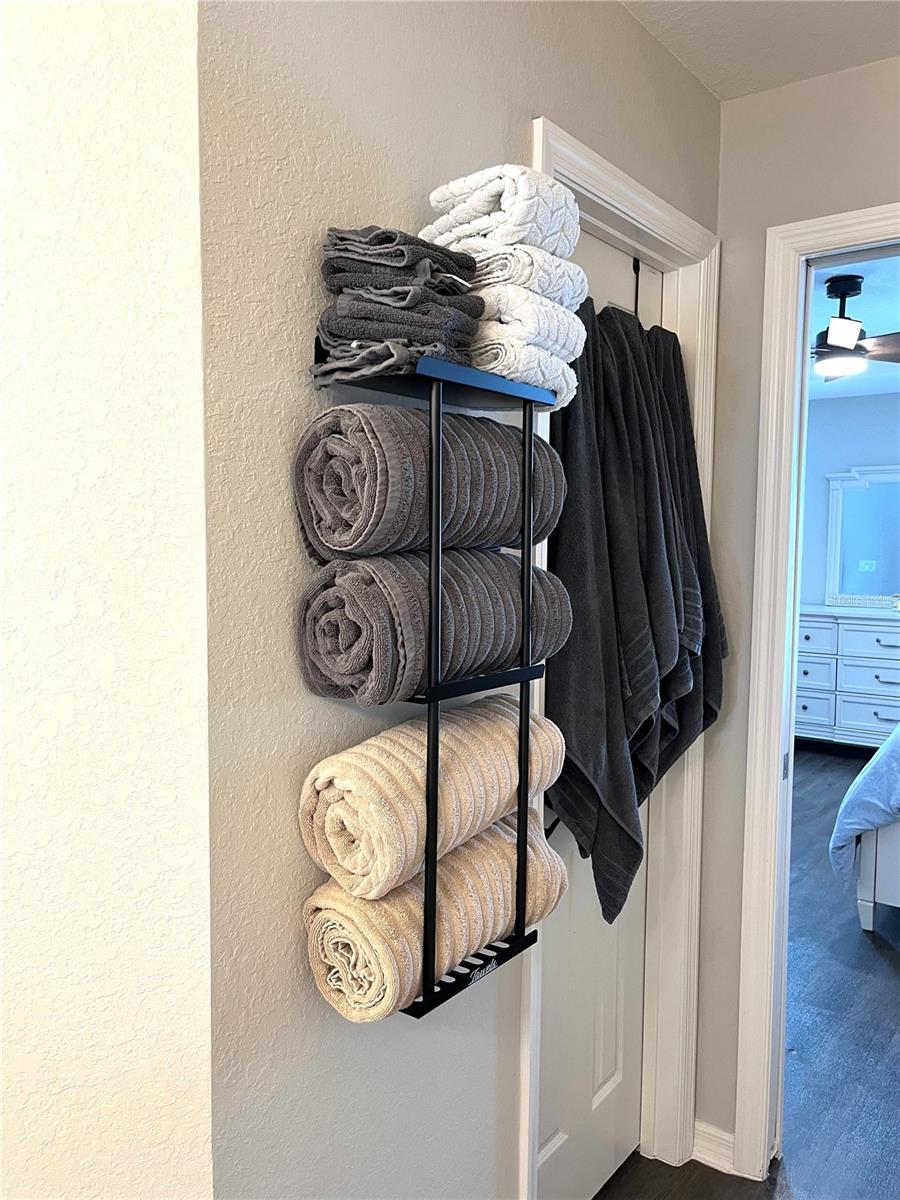 ENCLAVE/LK MYRTLE - Residential