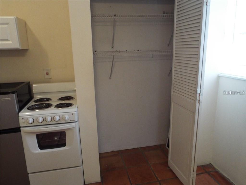 RHODES & HALE SUB - Residential Lease