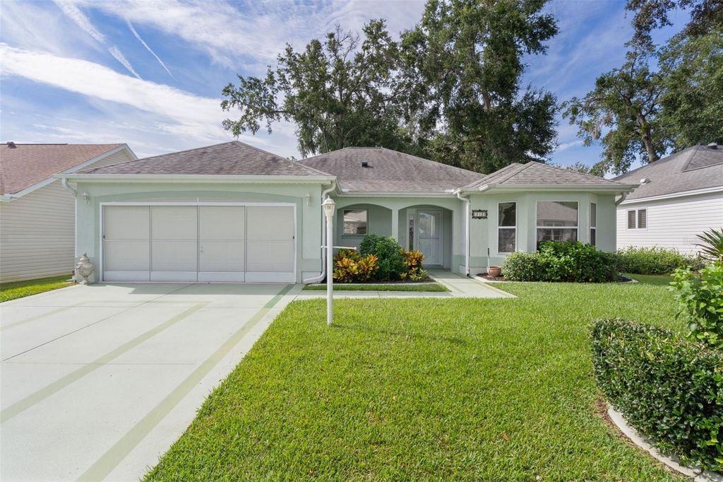 Photo of 912 Ventura Drive, The Villages, FL 32159 (MLS # G5101660)