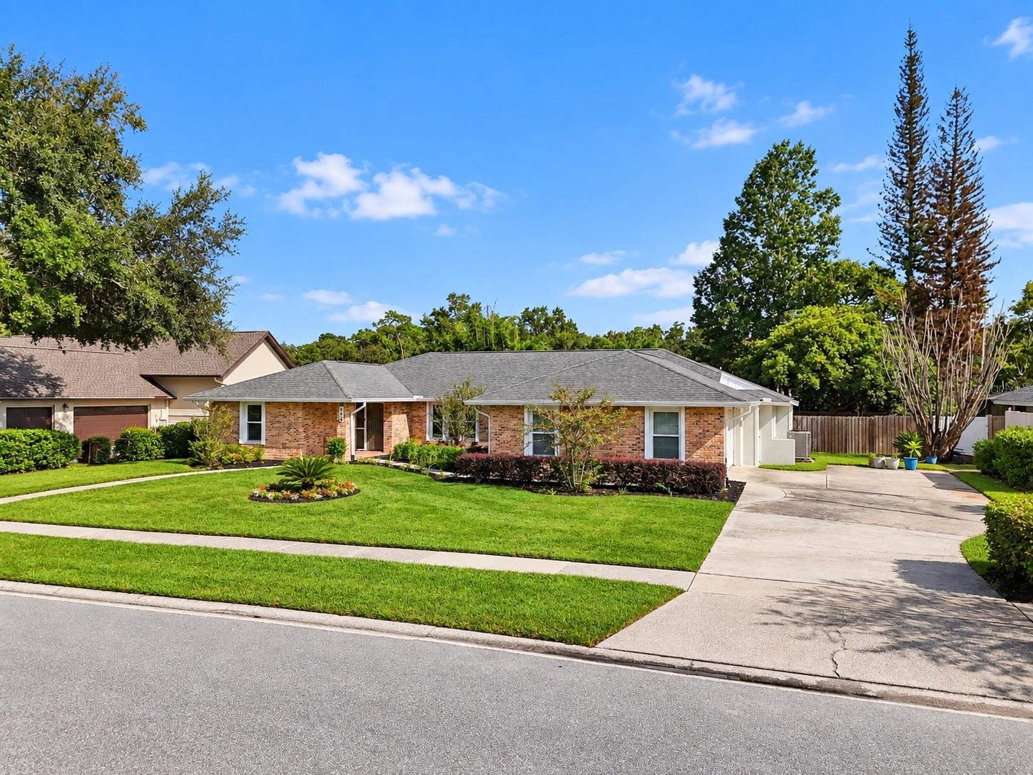 992 SLEEPING ROCK COURT