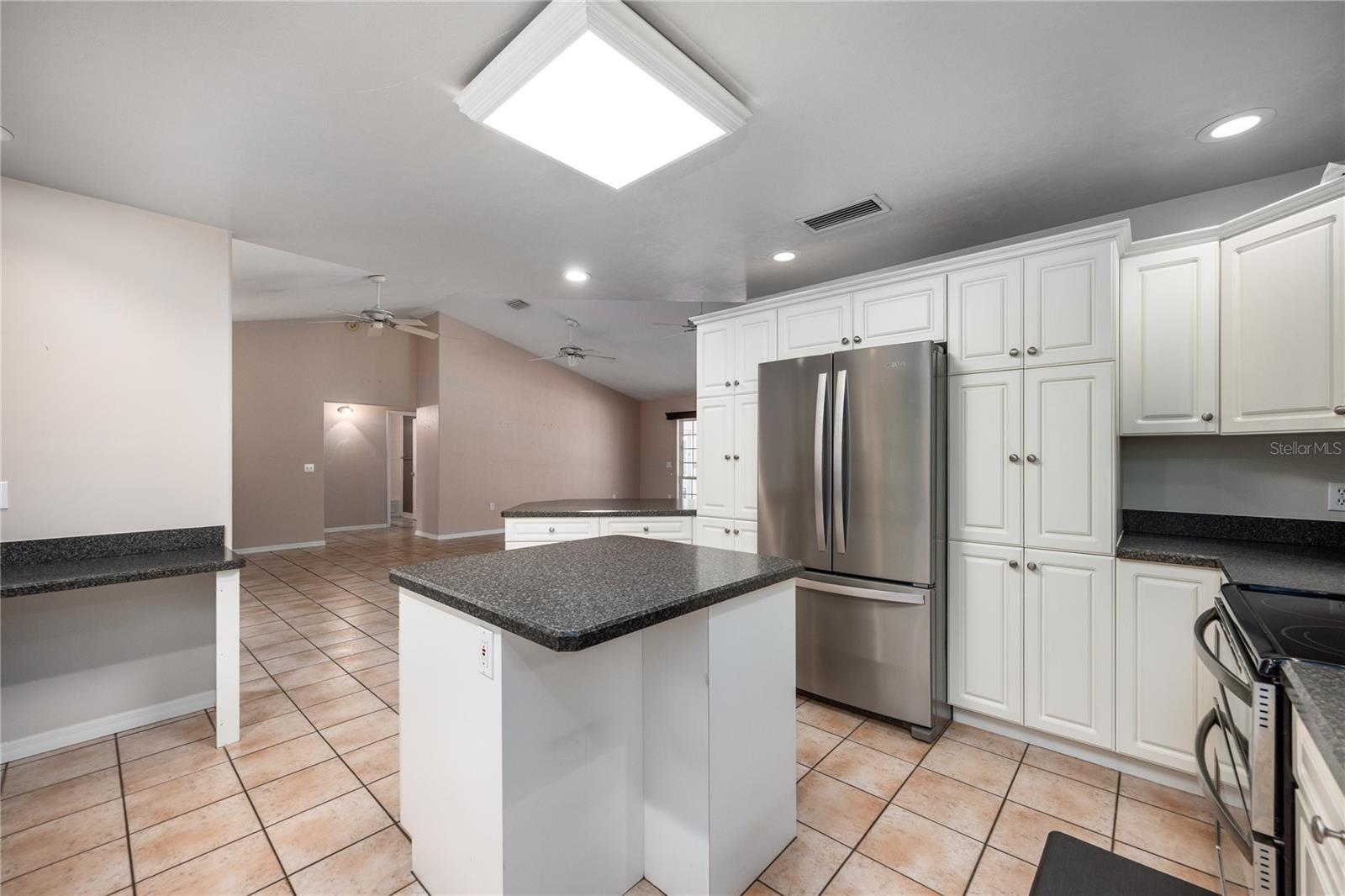 SPRING HILL - Residential