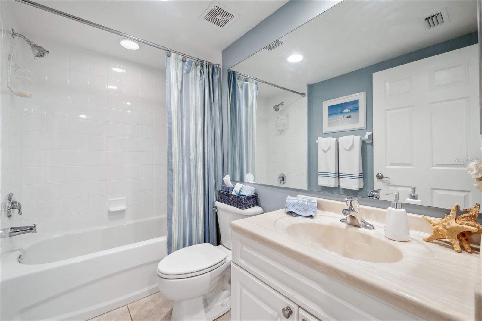 GOLF LAKE CONDO V AT EAST BAY - Residential