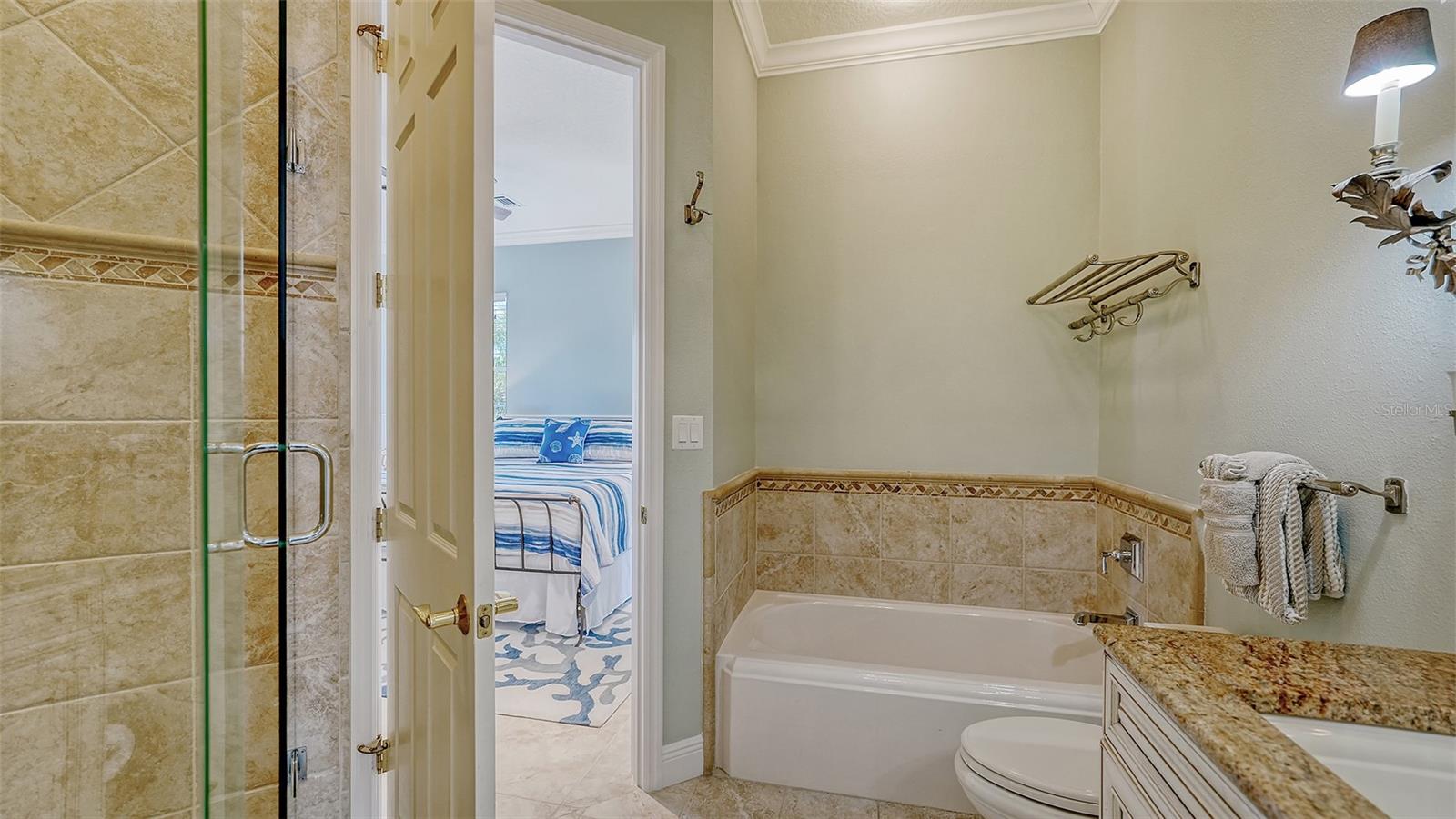 LONGBEACH ON LONGBOAT KEY - Residential