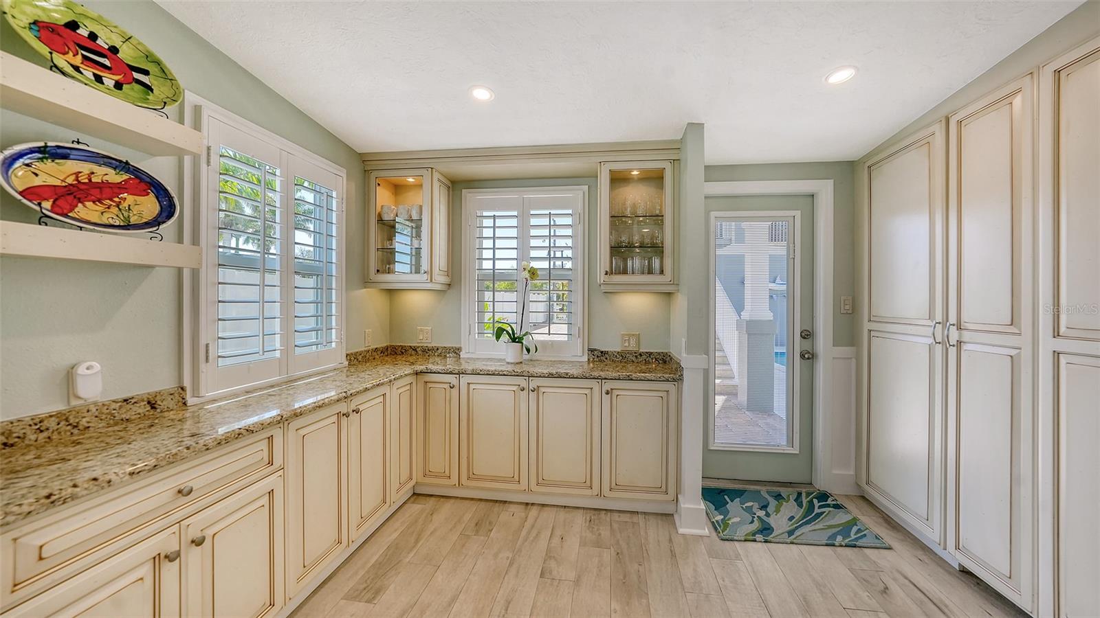 LONGBEACH ON LONGBOAT KEY - Residential