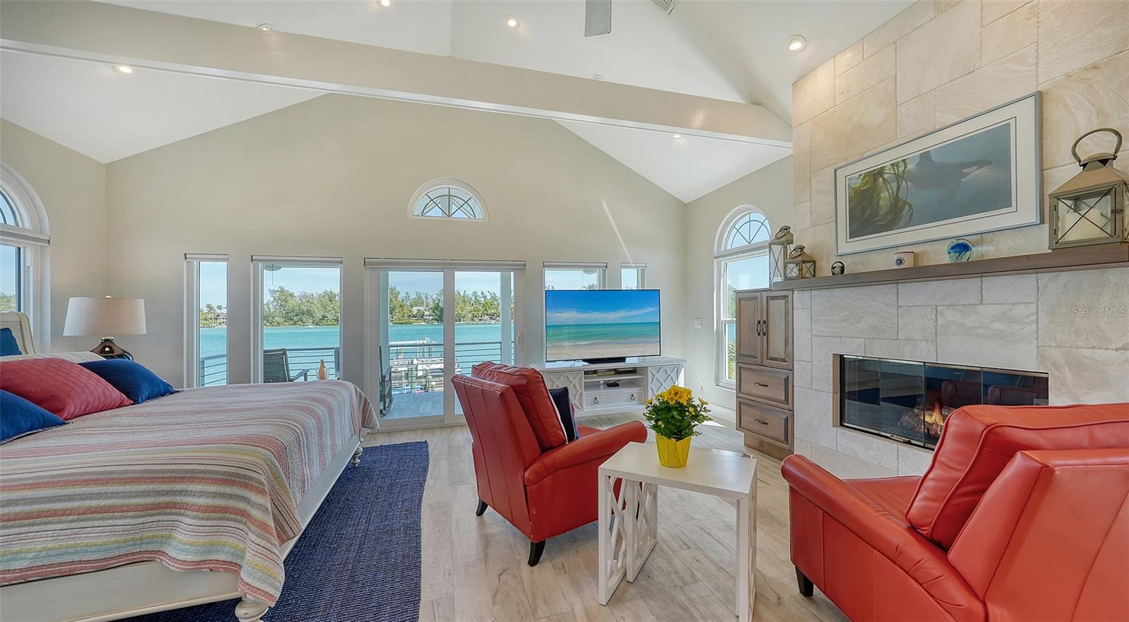 LONGBEACH ON LONGBOAT KEY - Residential
