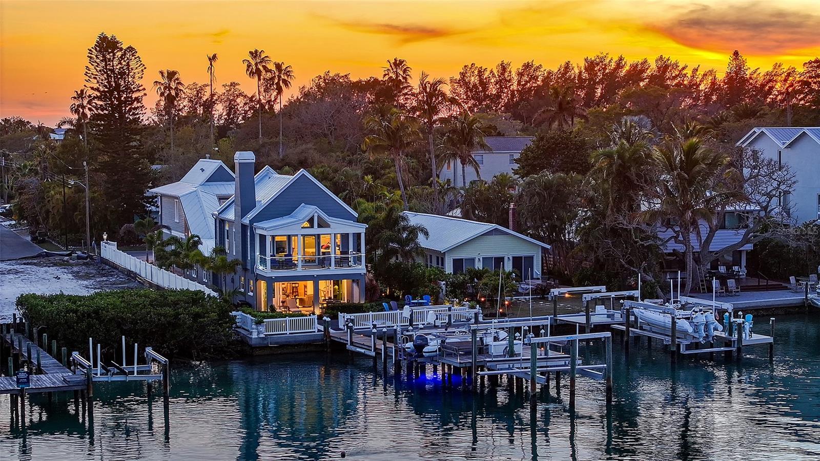 LONGBEACH ON LONGBOAT KEY - Residential