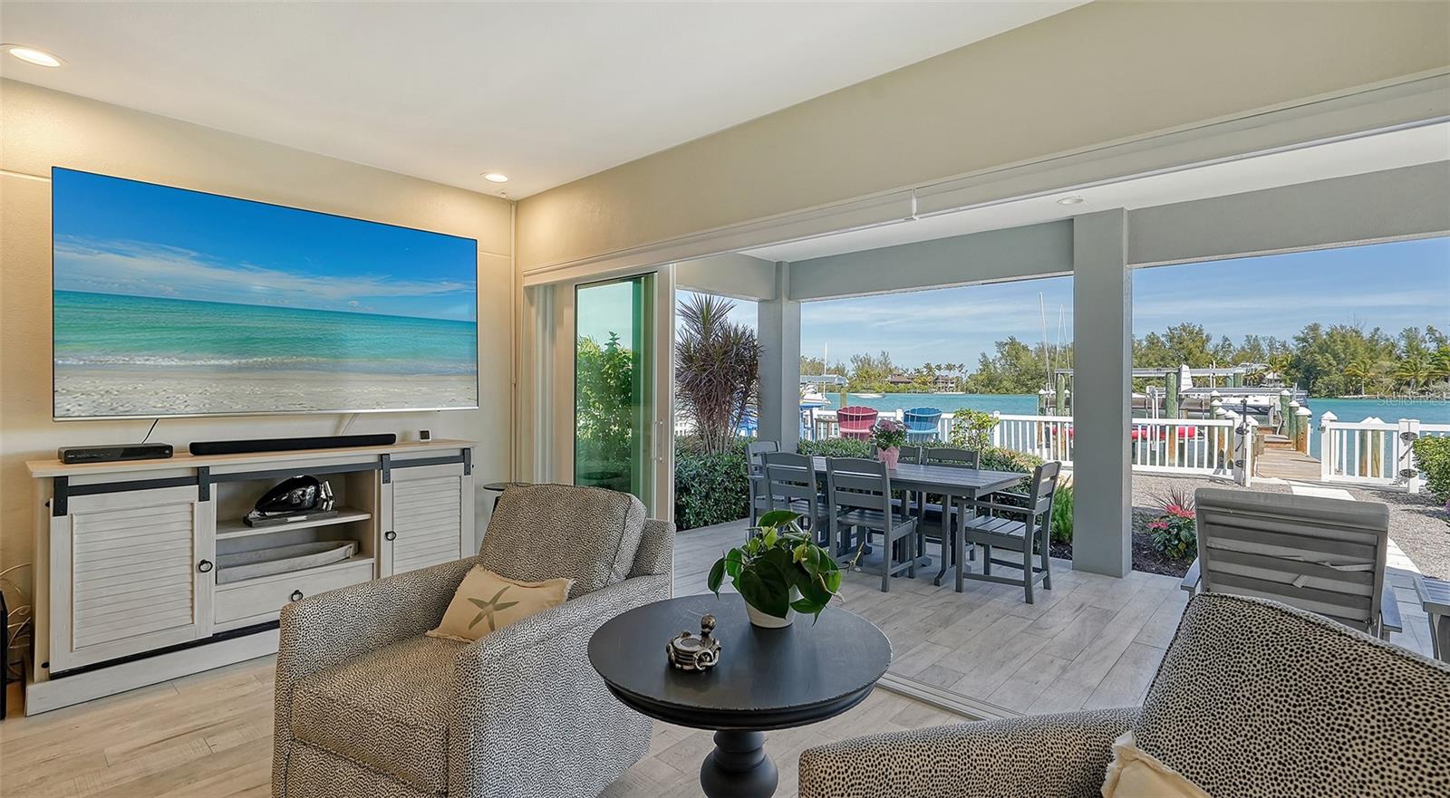 LONGBEACH ON LONGBOAT KEY - Residential