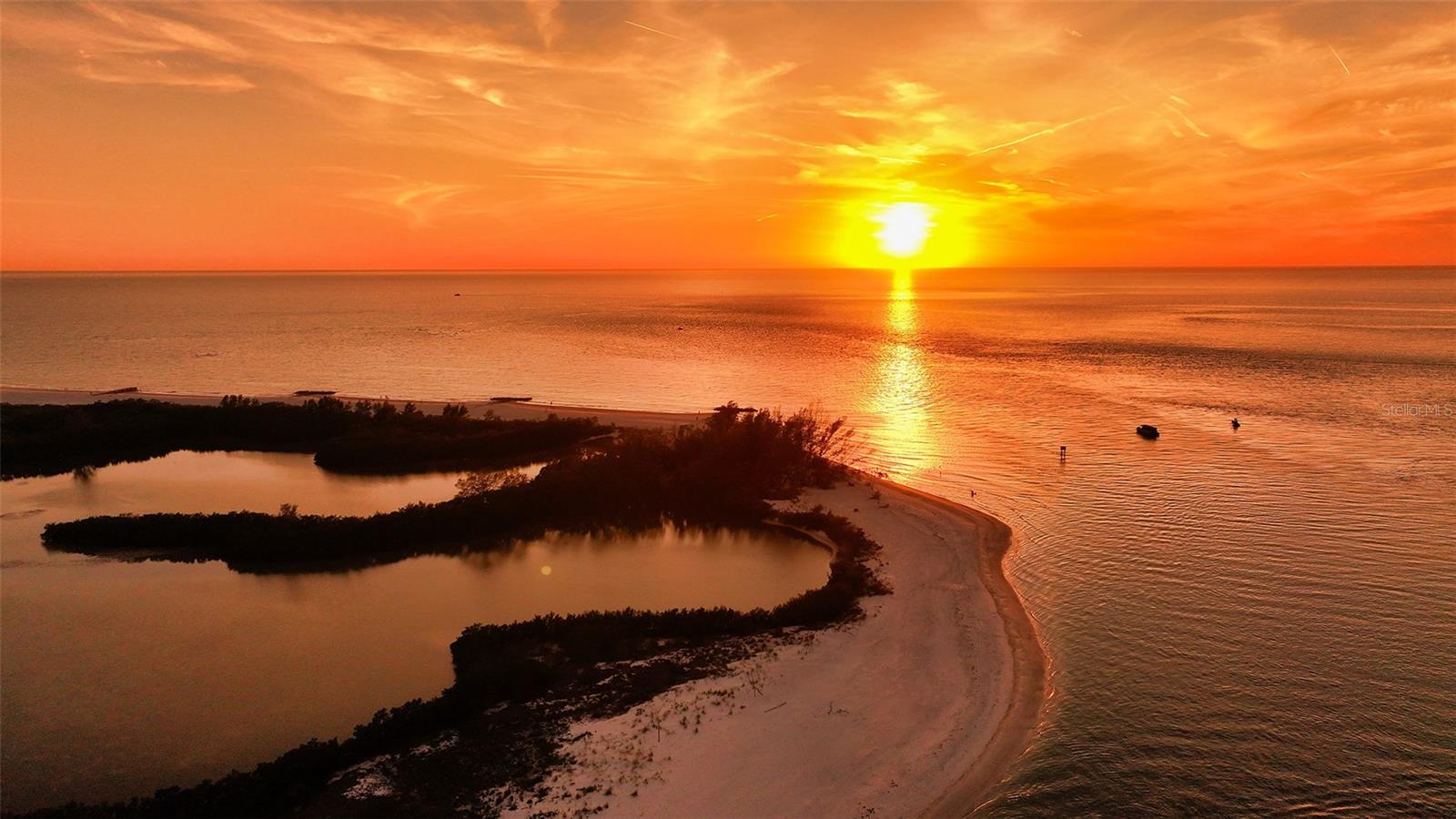 LONGBEACH ON LONGBOAT KEY - Residential