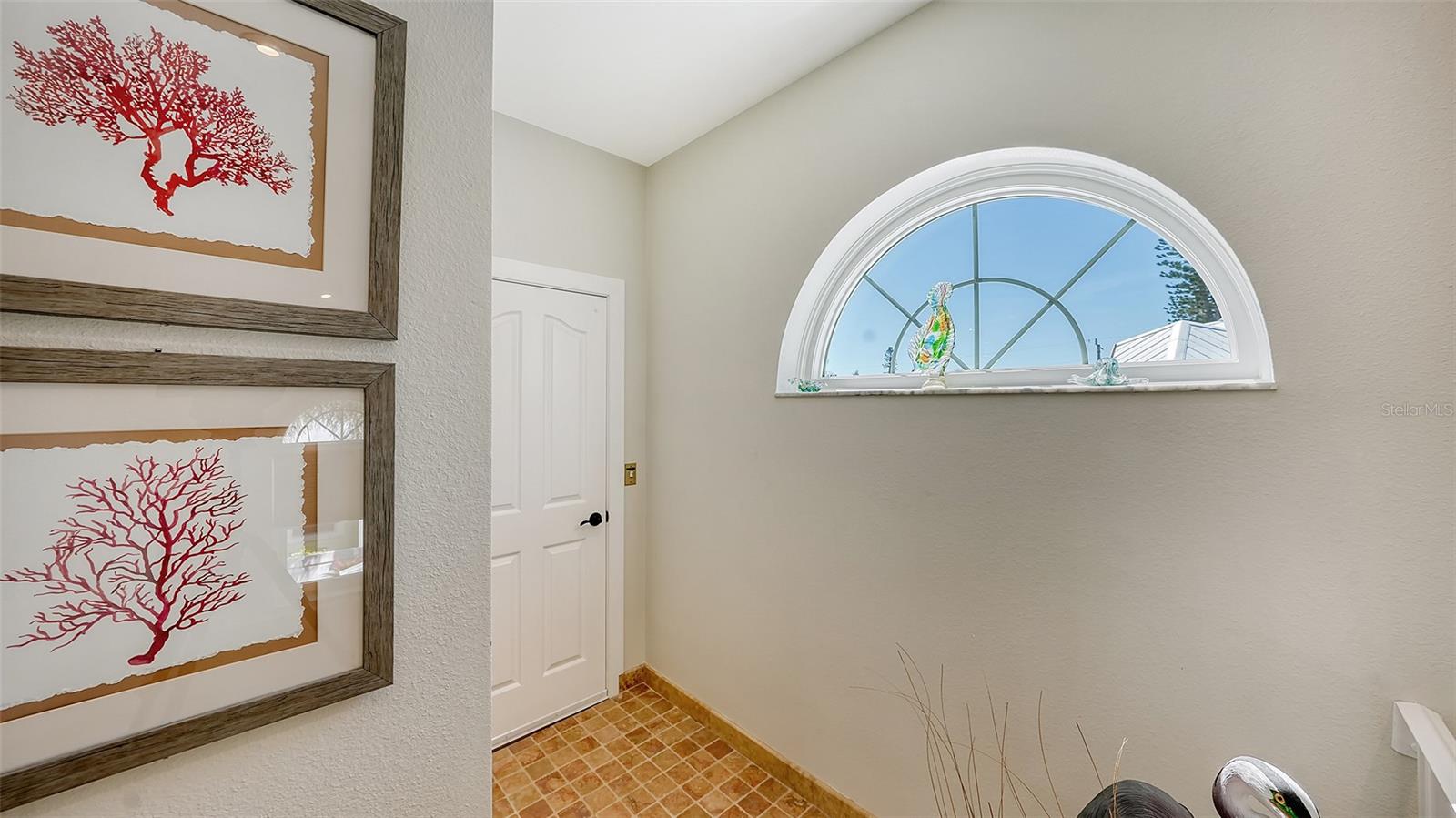 LONGBEACH ON LONGBOAT KEY - Residential