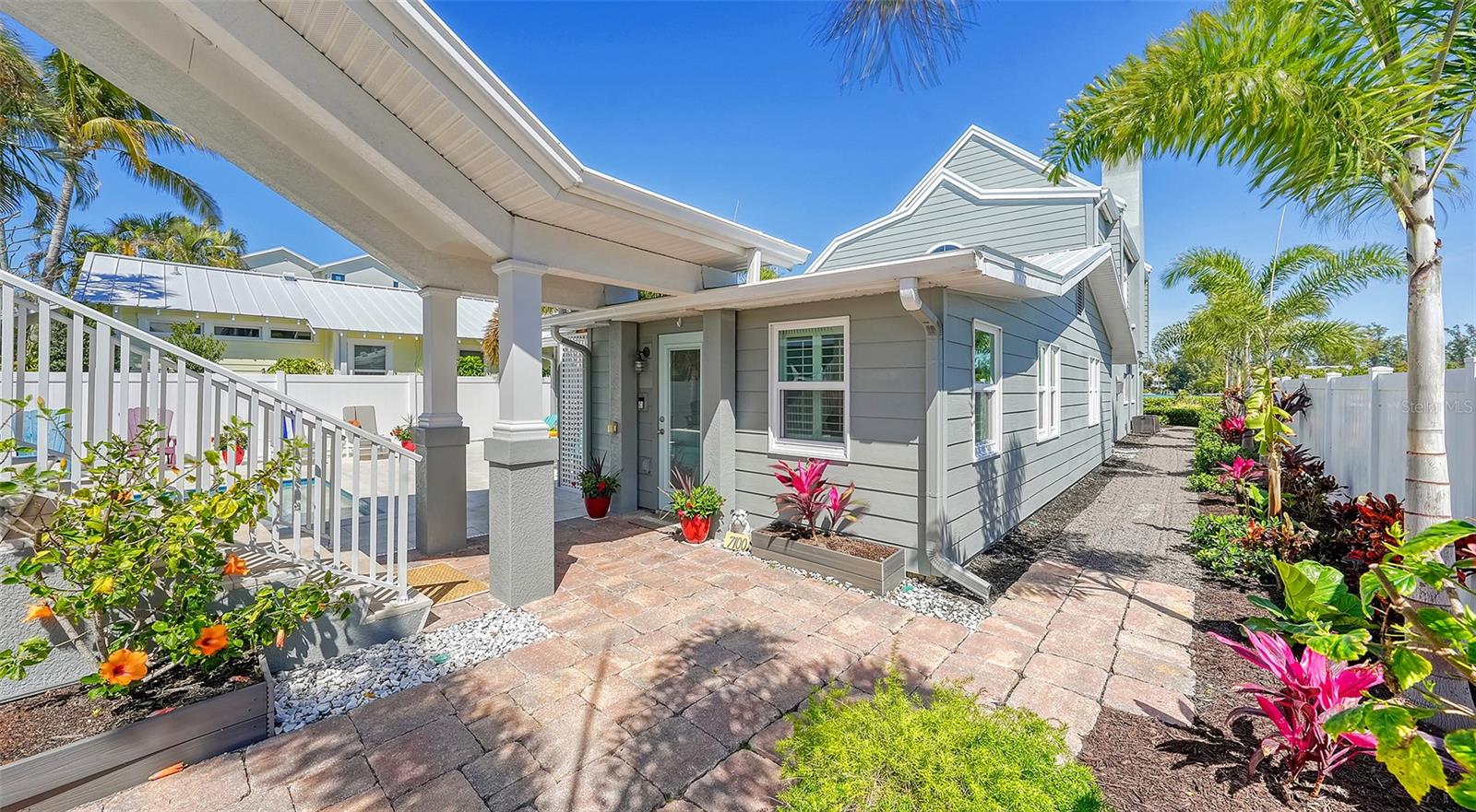 LONGBEACH ON LONGBOAT KEY - Residential