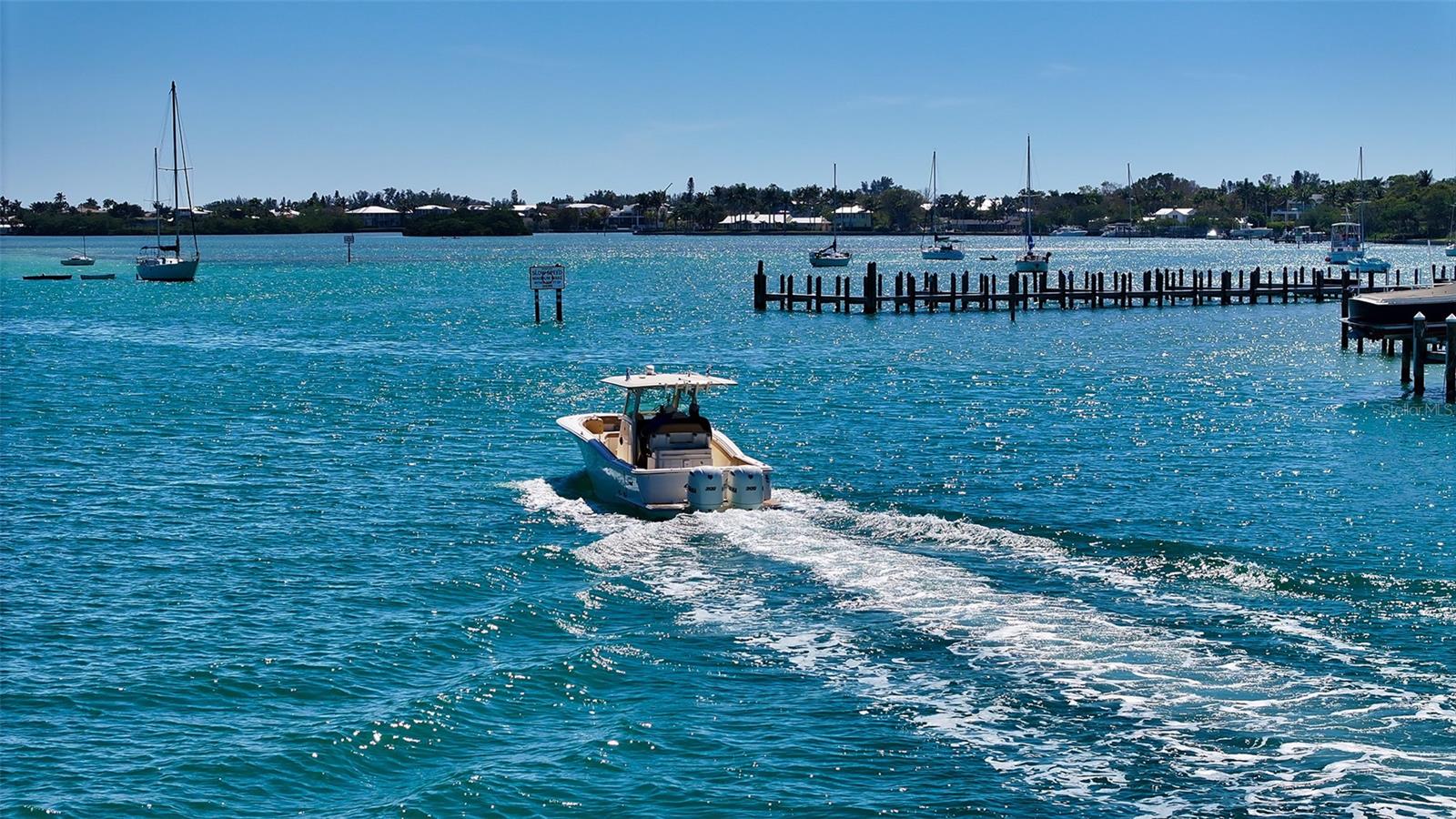 LONGBEACH ON LONGBOAT KEY - Residential