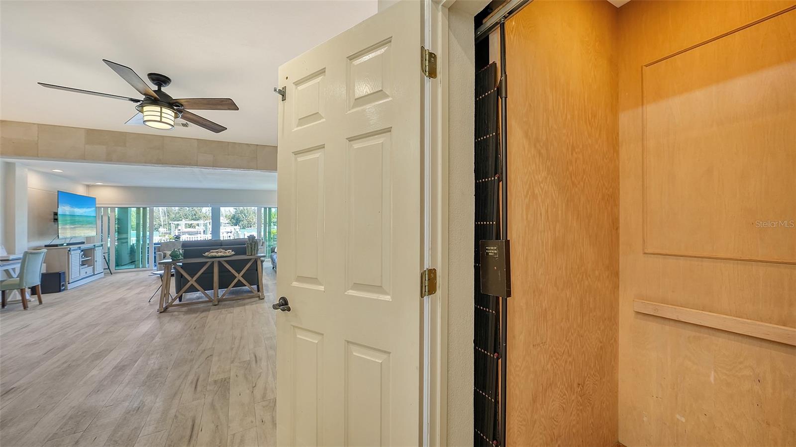 LONGBEACH ON LONGBOAT KEY - Residential