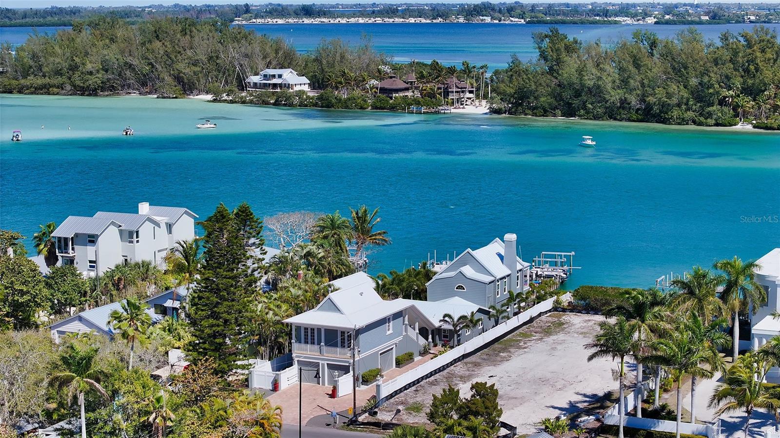 LONGBEACH ON LONGBOAT KEY - Residential