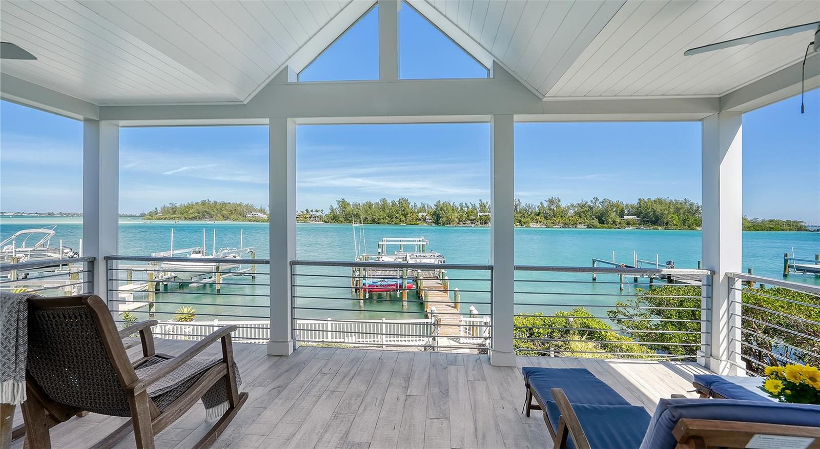 LONGBEACH ON LONGBOAT KEY - Residential