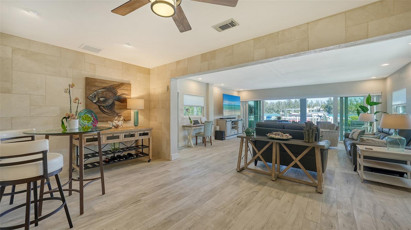 LONGBEACH ON LONGBOAT KEY - Residential