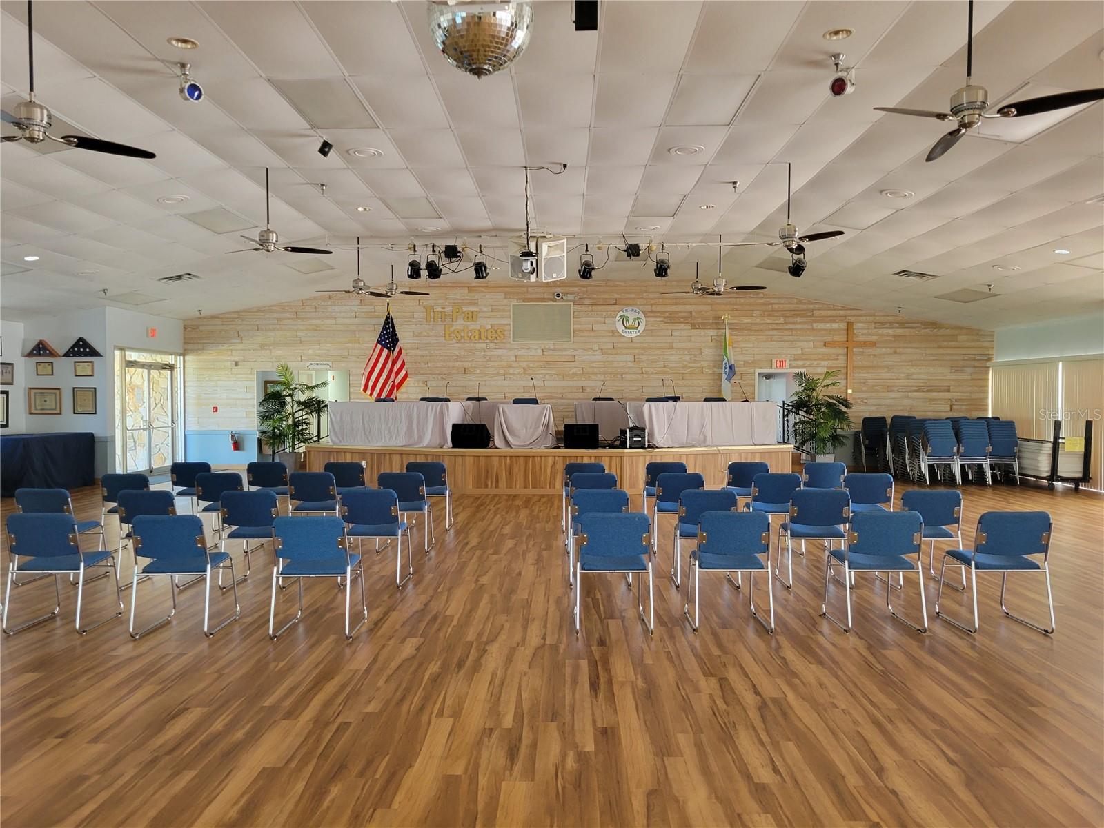 TRI-PAR ESTATES - Residential