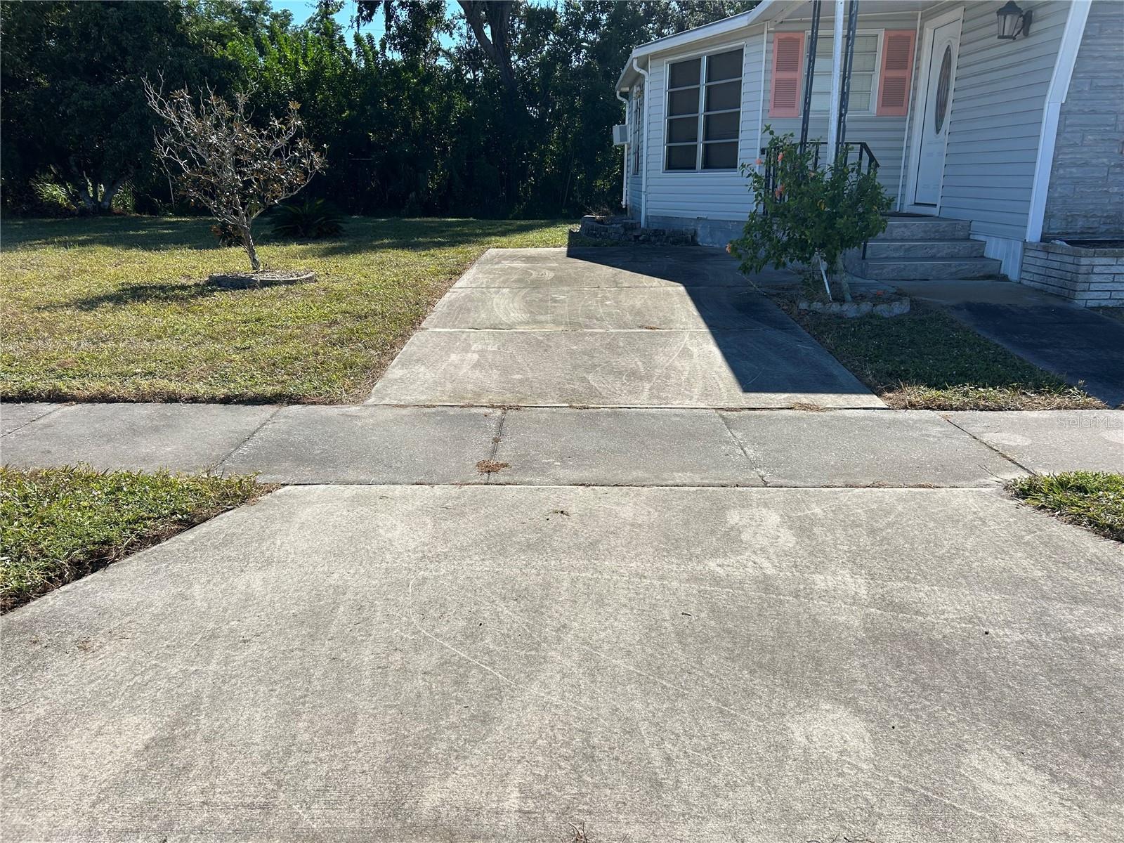 TRI-PAR ESTATES - Residential