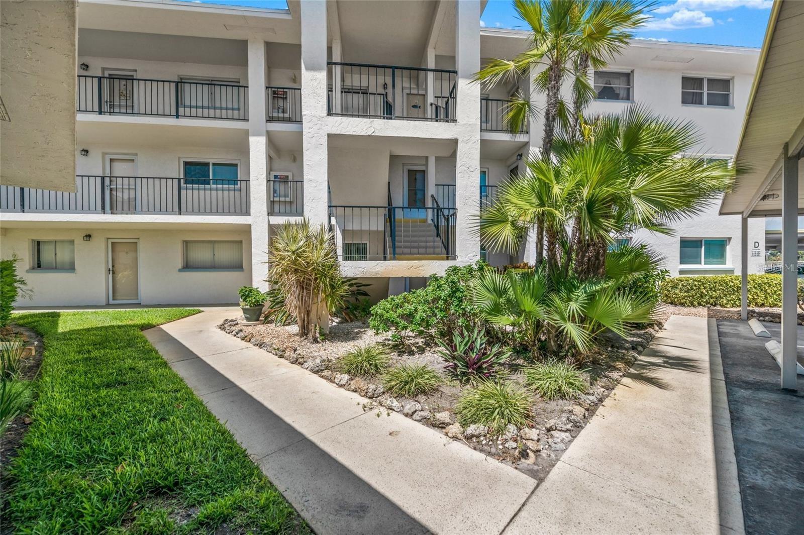 Are you seeking the perfect rental on Venice Island in an X flood zone? Your search ends here! This beautifully remodeled third-floor condo boasts two spacious bedrooms, each with its own en suite bath, a large kitchen with generous storage, and a charming balcony where you can unwind.
Become part of a welcoming condo community that features a fantastic pool, perfect for socializing with neighbors. Enjoy the convenience of an elevator and a laundry room located near the elevators, making daily tasks a breeze. Plus, with its prime location on Tamiami Trail, you’ll have easy access to everything that Venice has to offer. Available June - Dec 2025, April 2026.