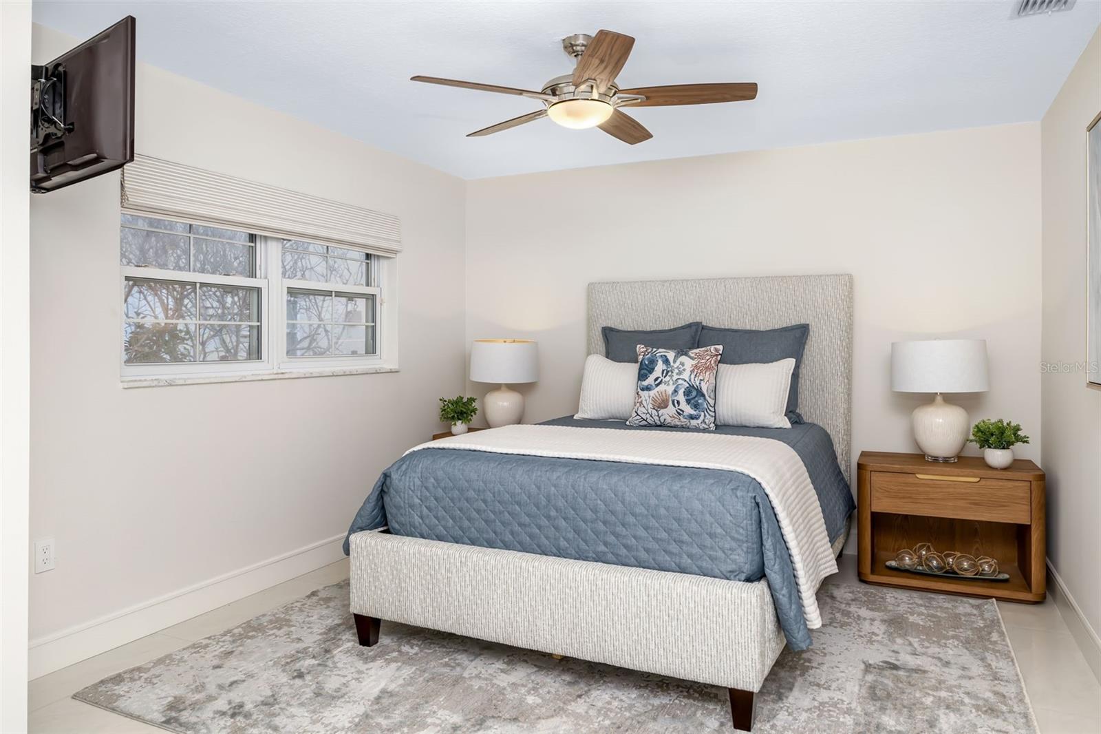 LIDO BEACH - Residential