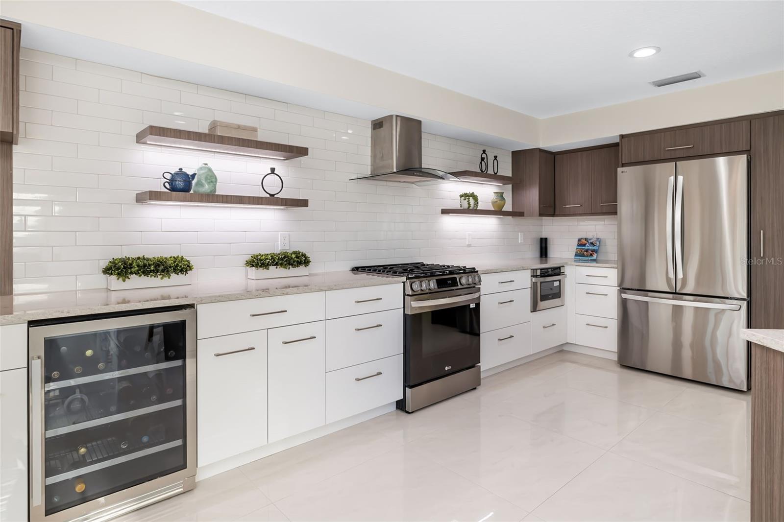 LIDO BEACH - Residential