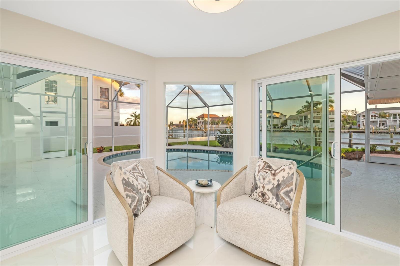 LIDO BEACH - Residential