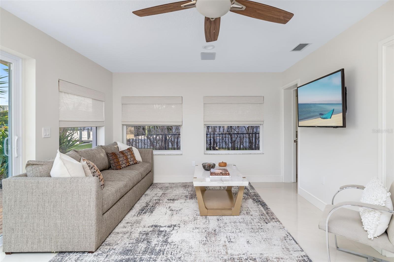 LIDO BEACH - Residential