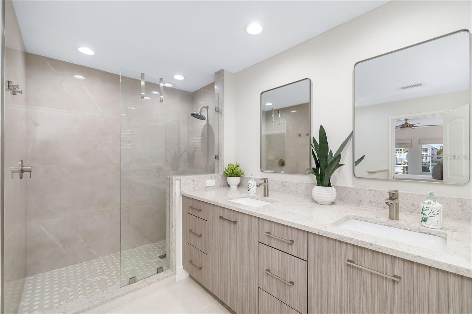 LIDO BEACH - Residential