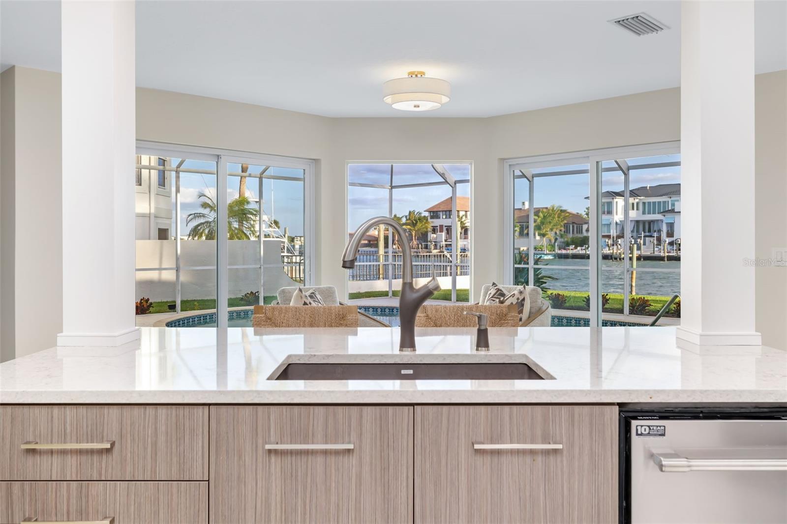 LIDO BEACH - Residential