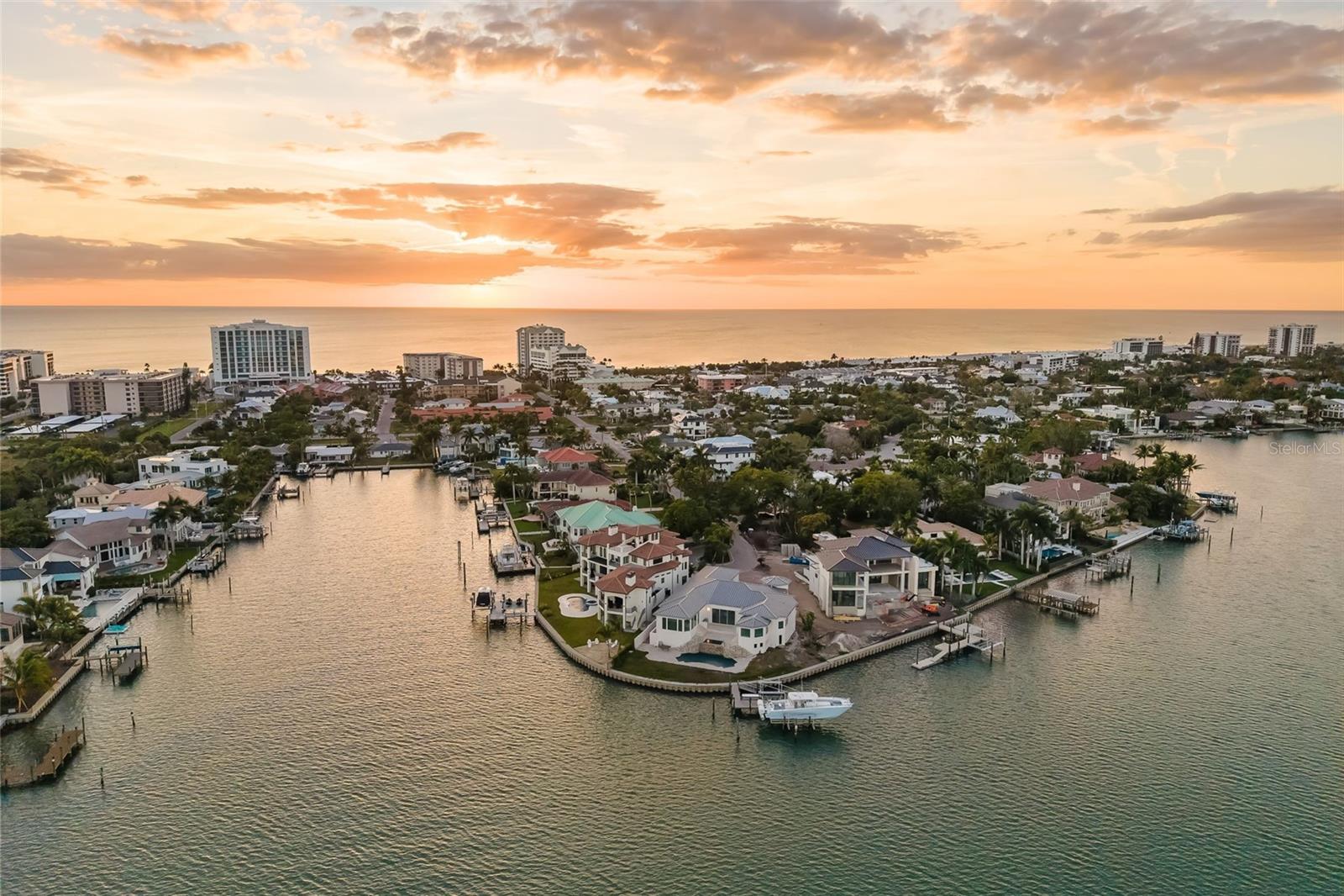 LIDO BEACH - Residential