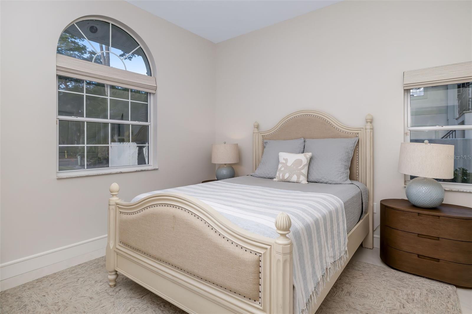 LIDO BEACH - Residential