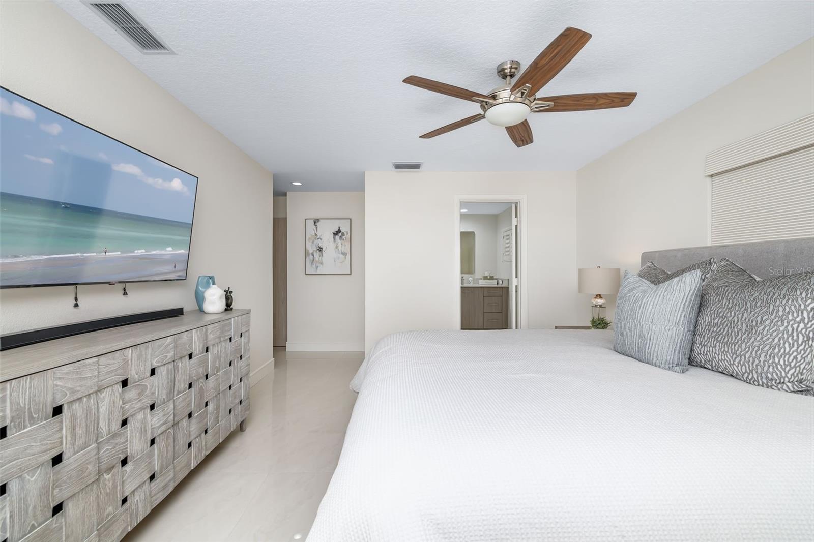 LIDO BEACH - Residential