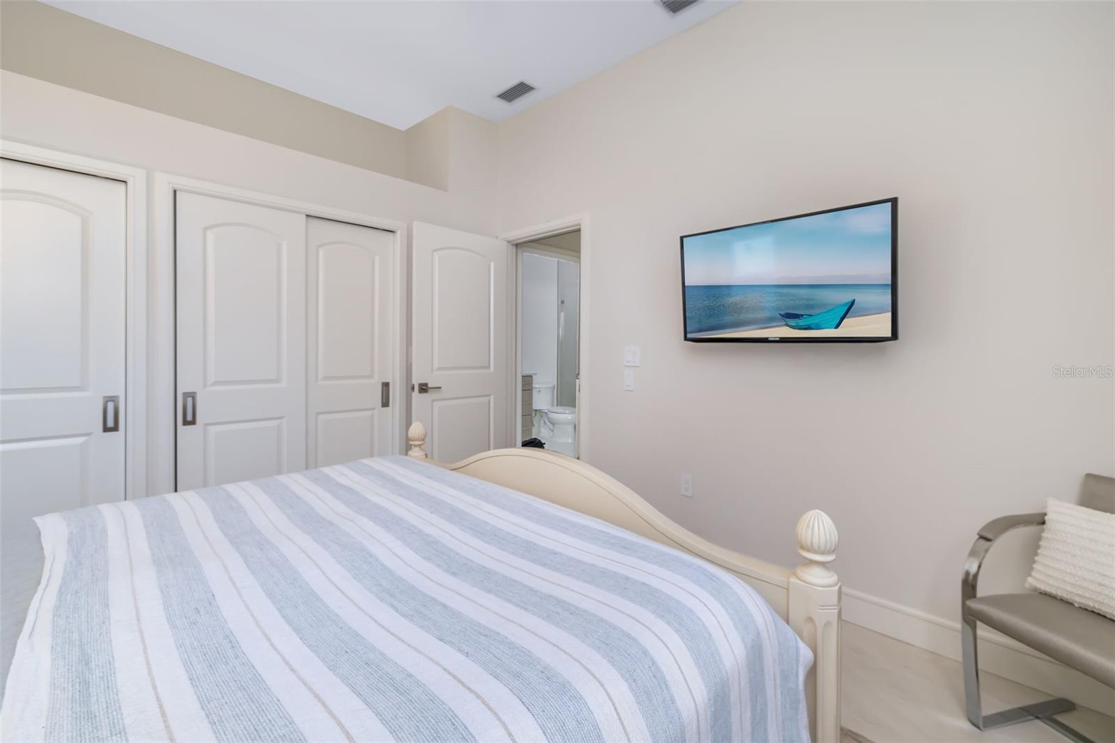 LIDO BEACH - Residential