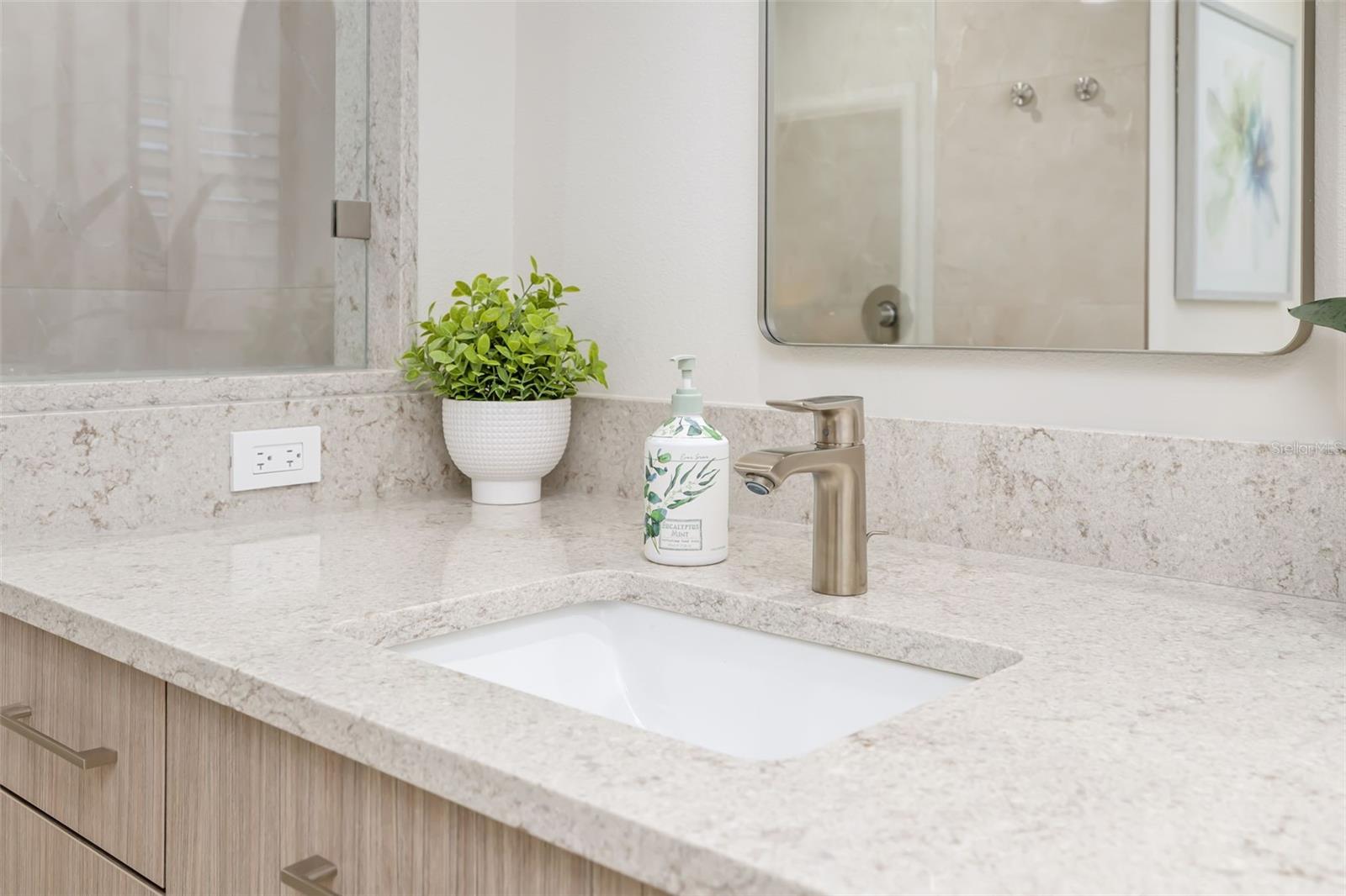 LIDO BEACH - Residential