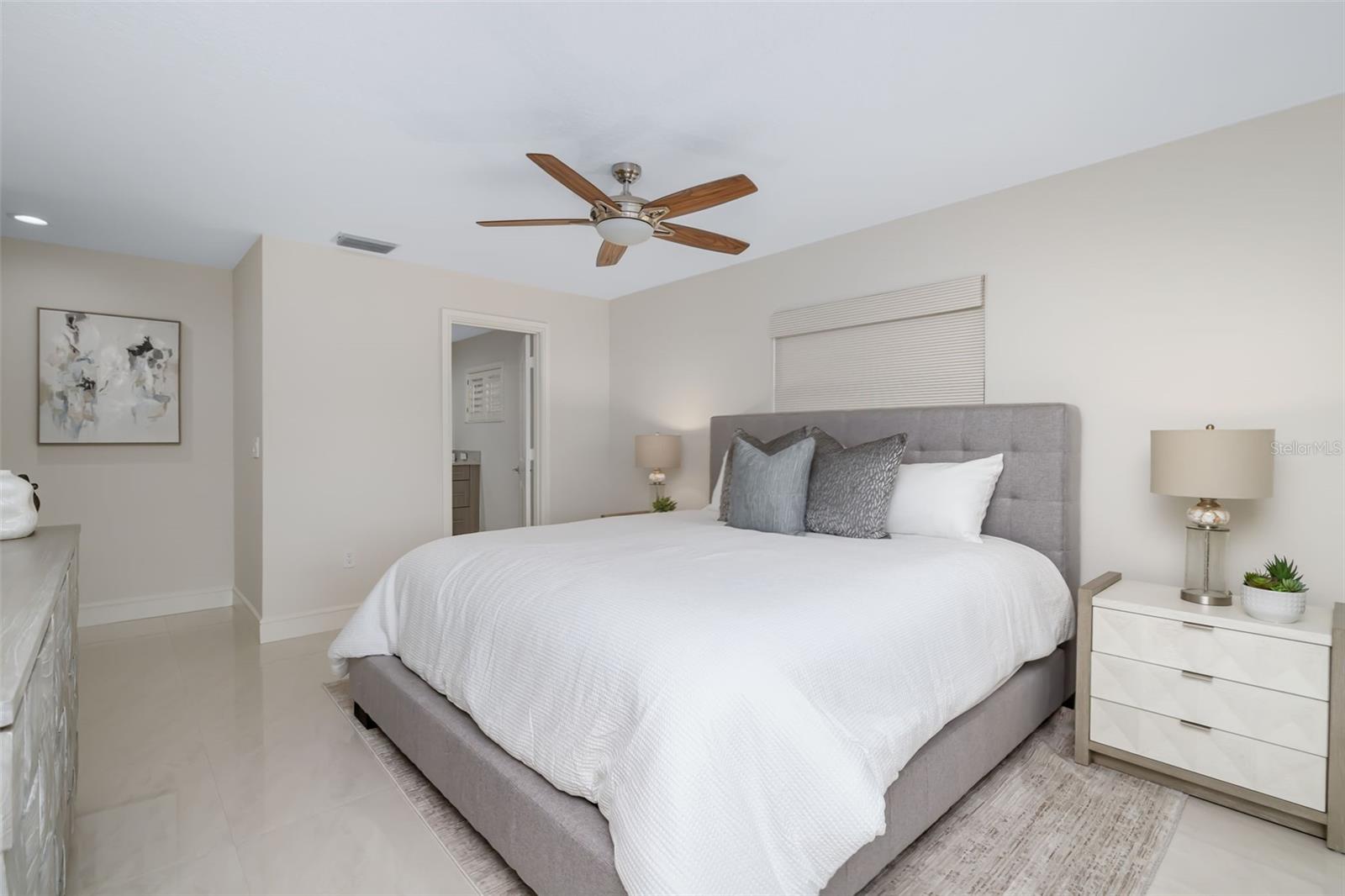 LIDO BEACH - Residential