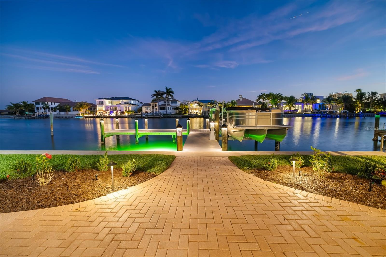 LIDO BEACH - Residential