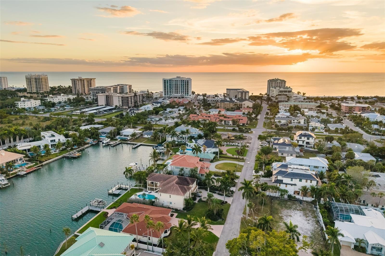 LIDO BEACH - Residential