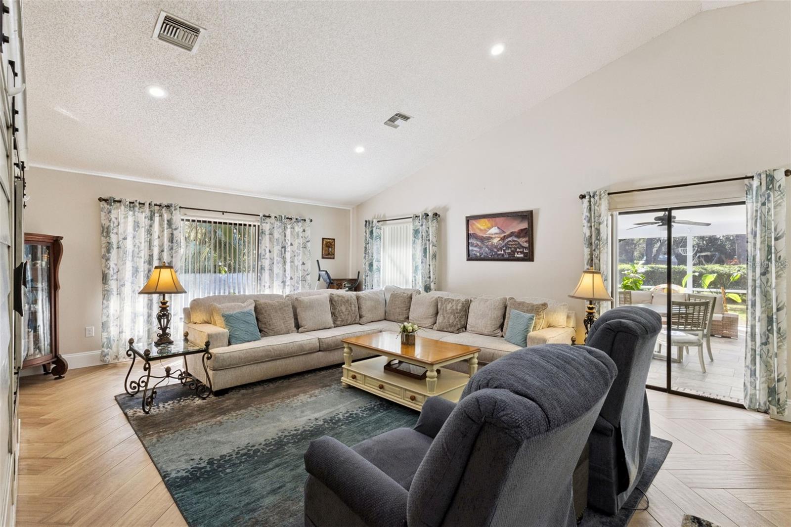 MAGDA ESTATES - Residential