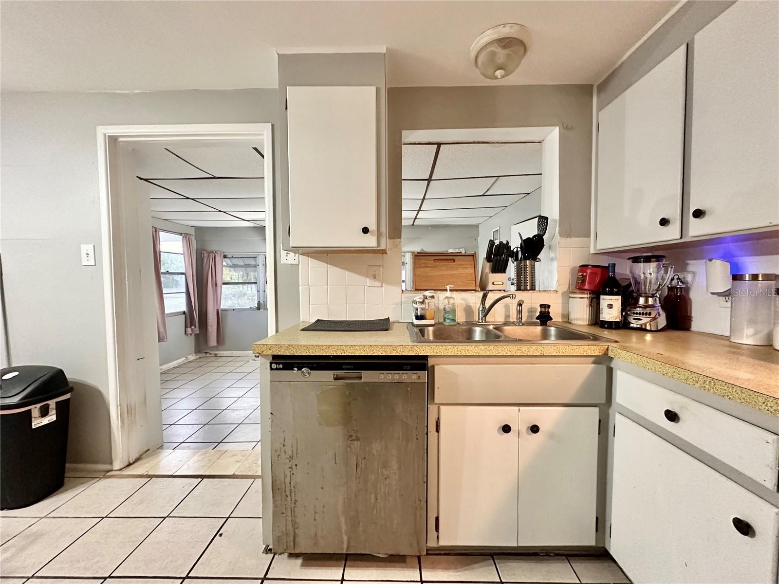 SEMINOLE GARDENS - Residential