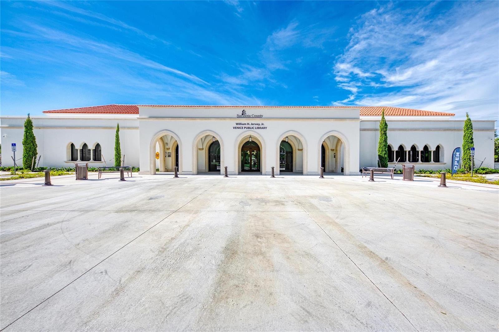 SOUTH VENICE - Residential