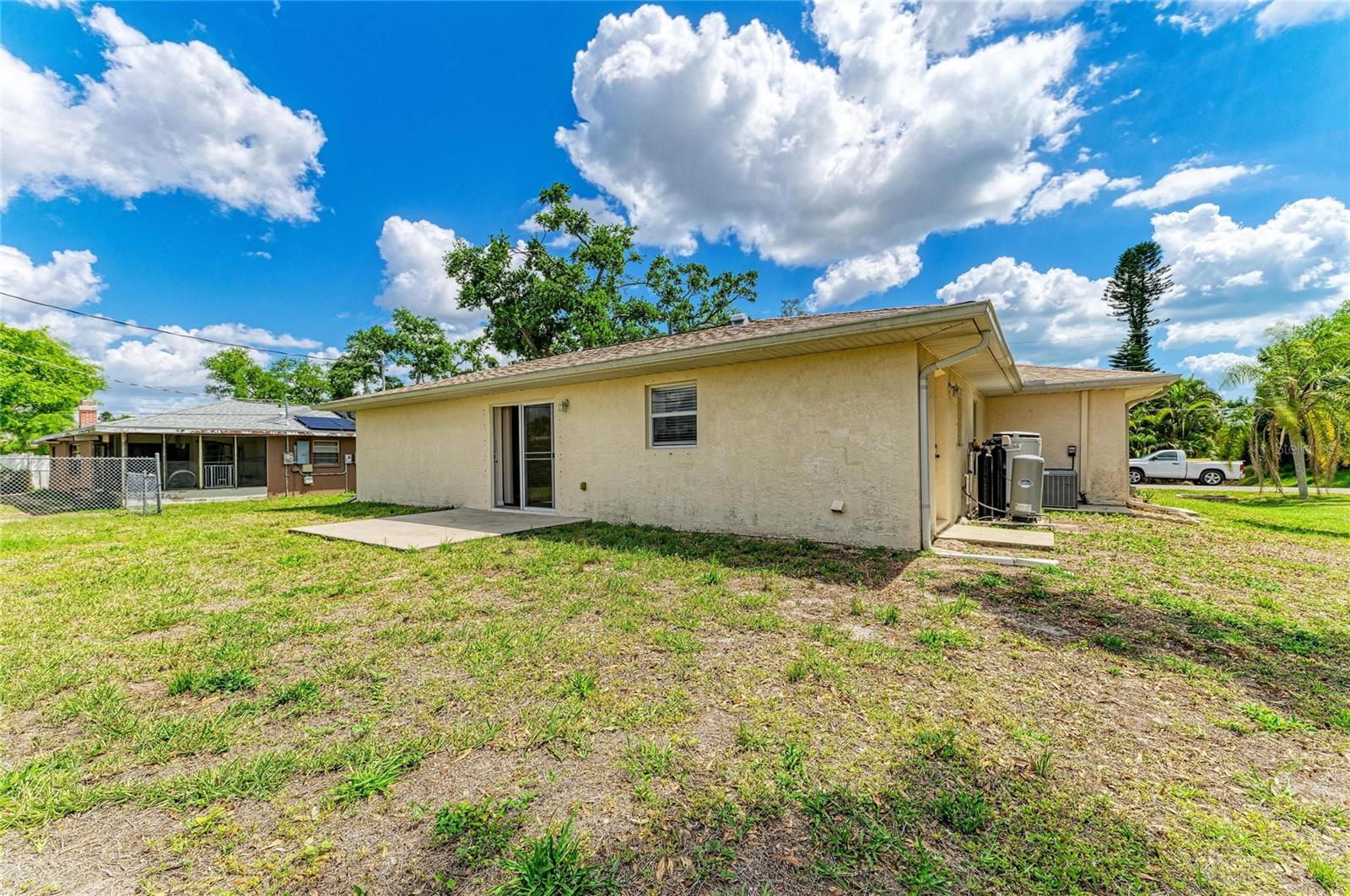 SOUTH VENICE - Residential