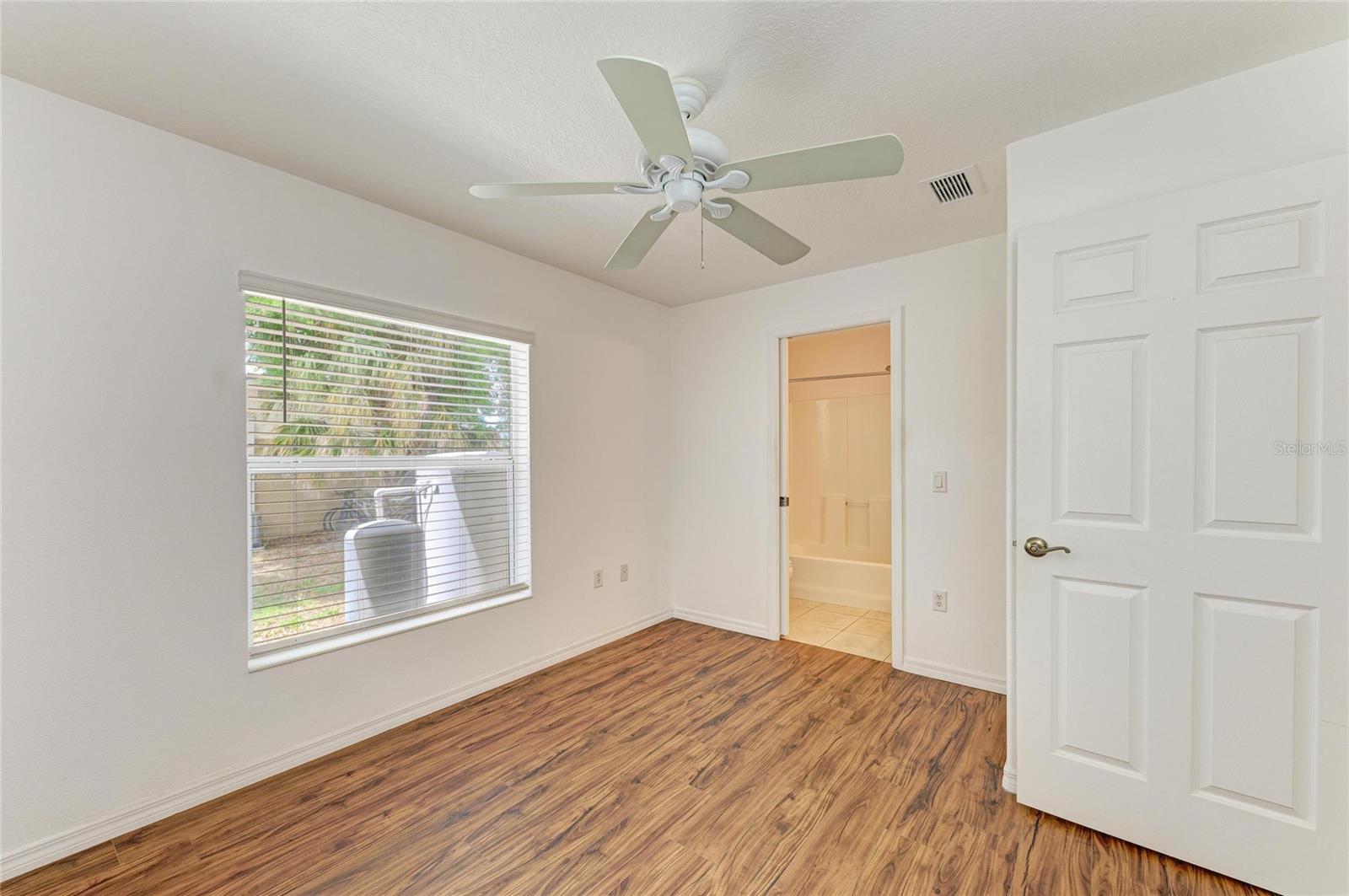 SOUTH VENICE - Residential