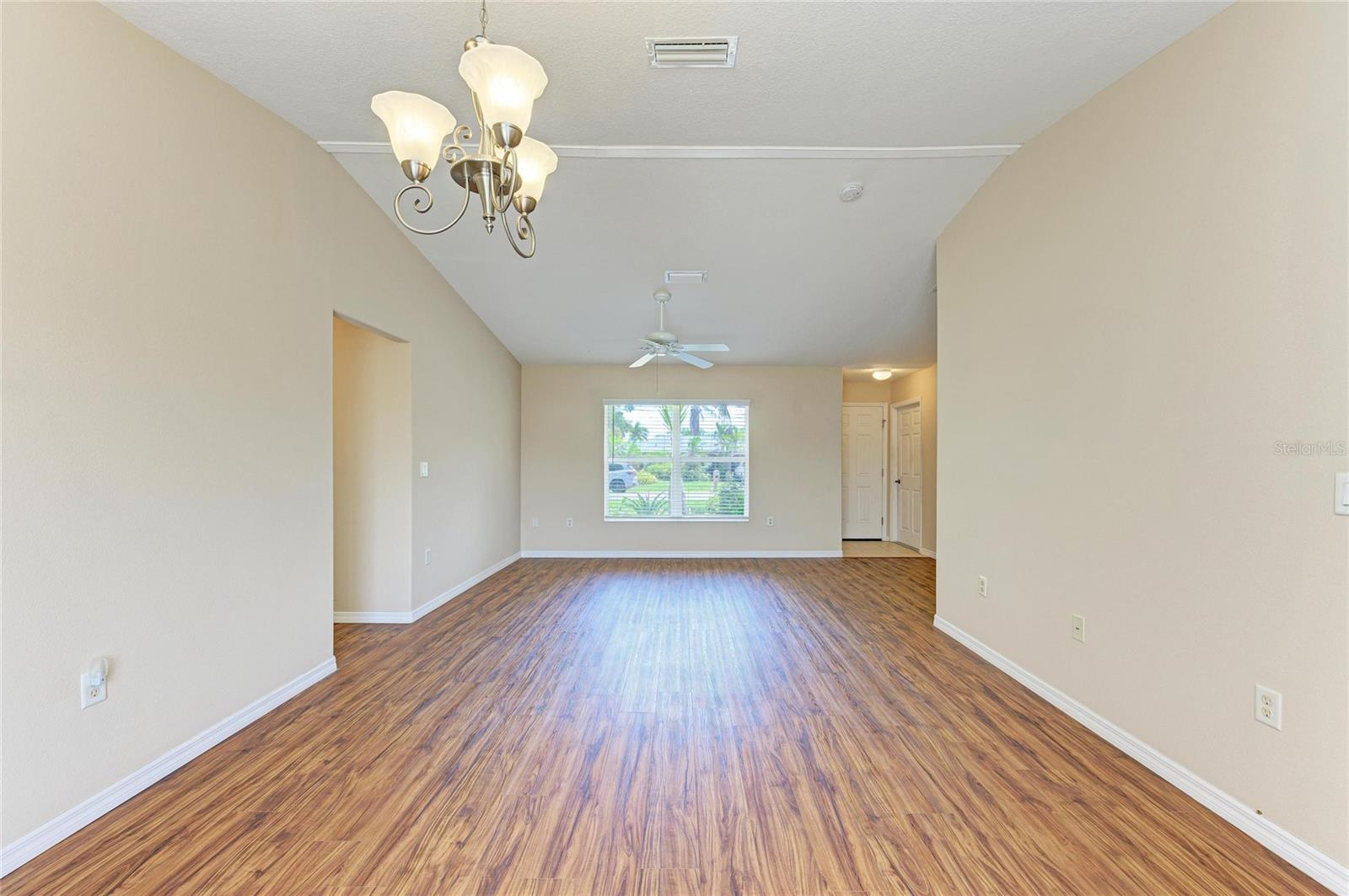 SOUTH VENICE - Residential