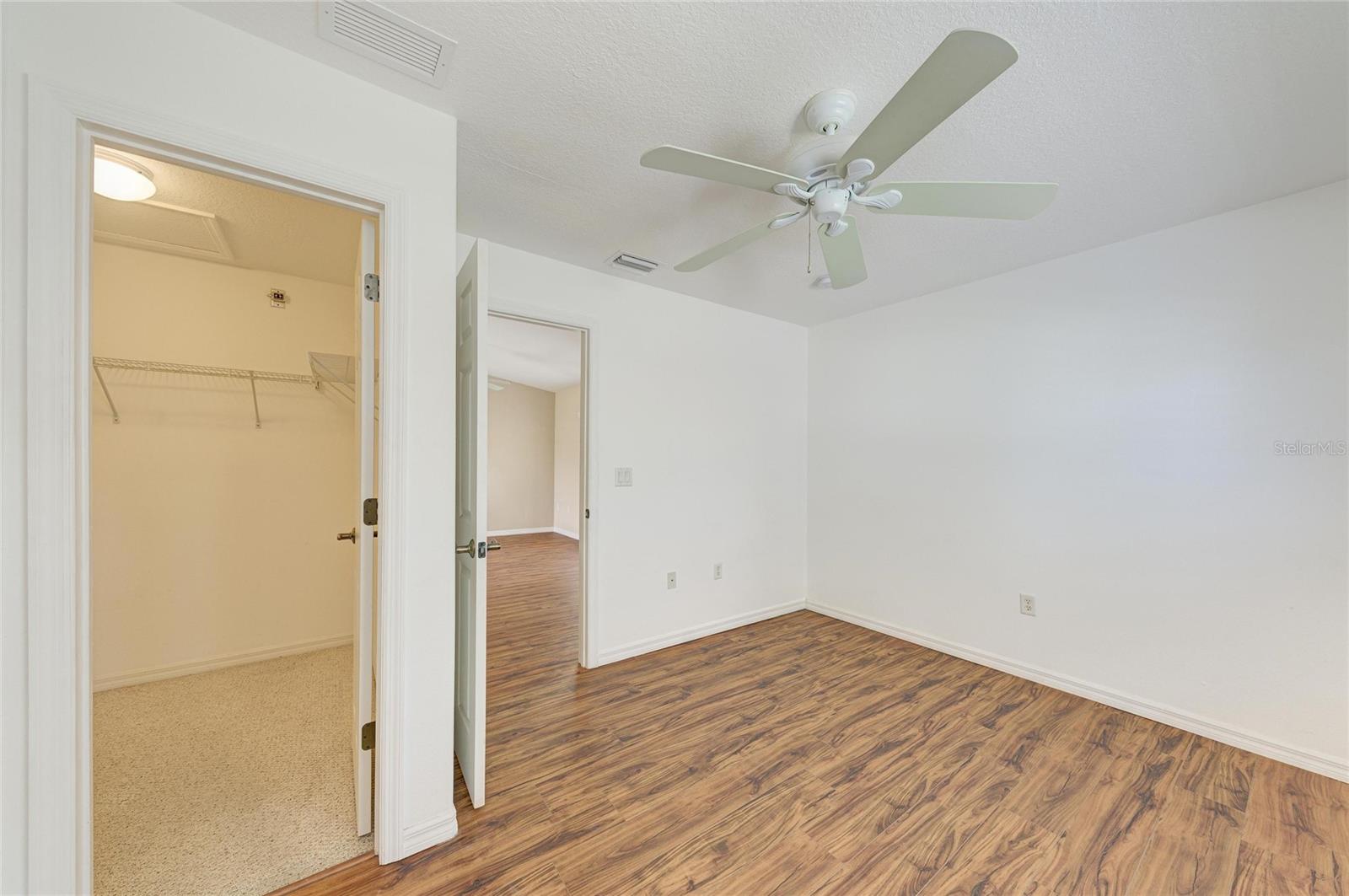 SOUTH VENICE - Residential