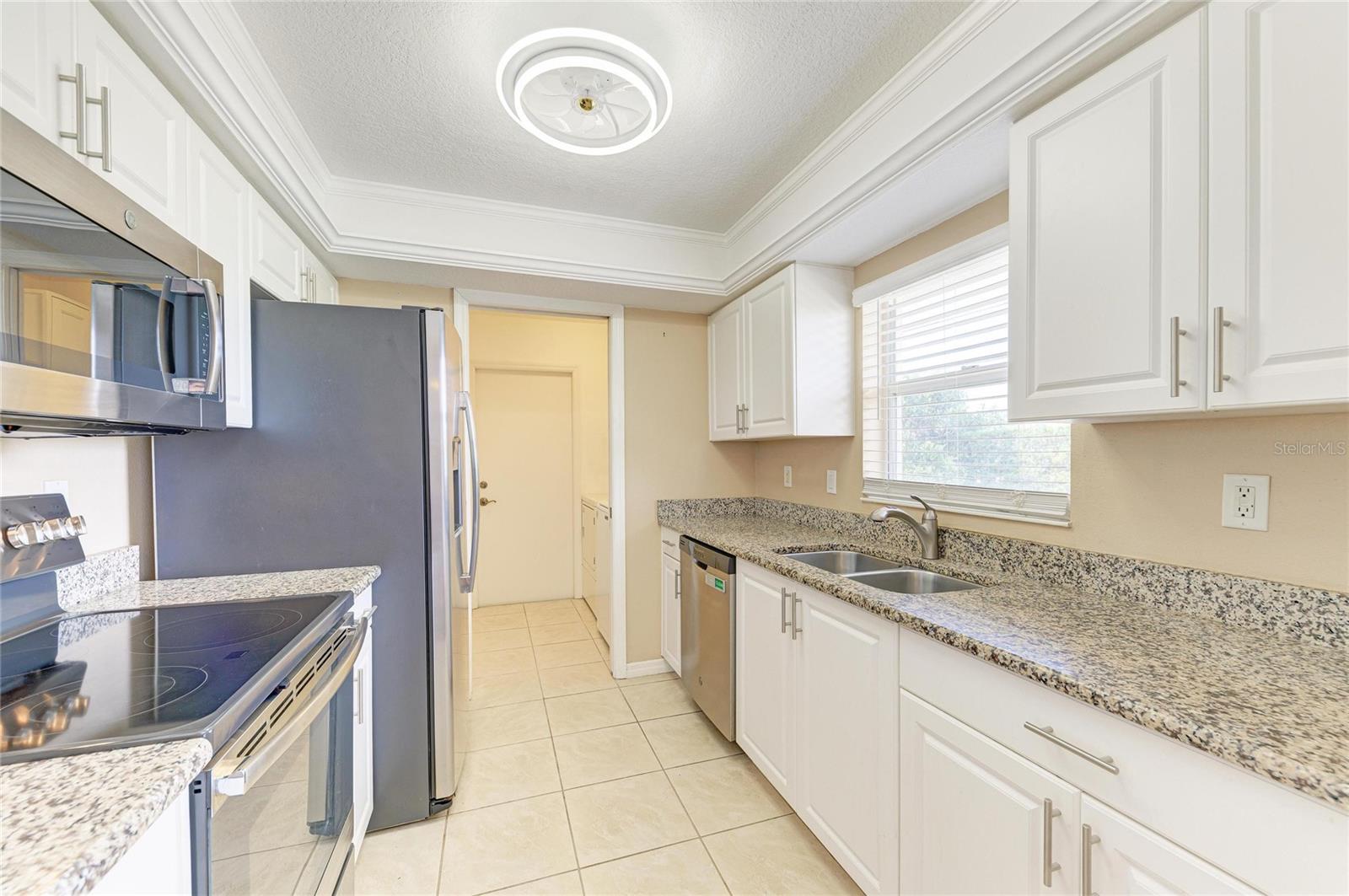 SOUTH VENICE - Residential