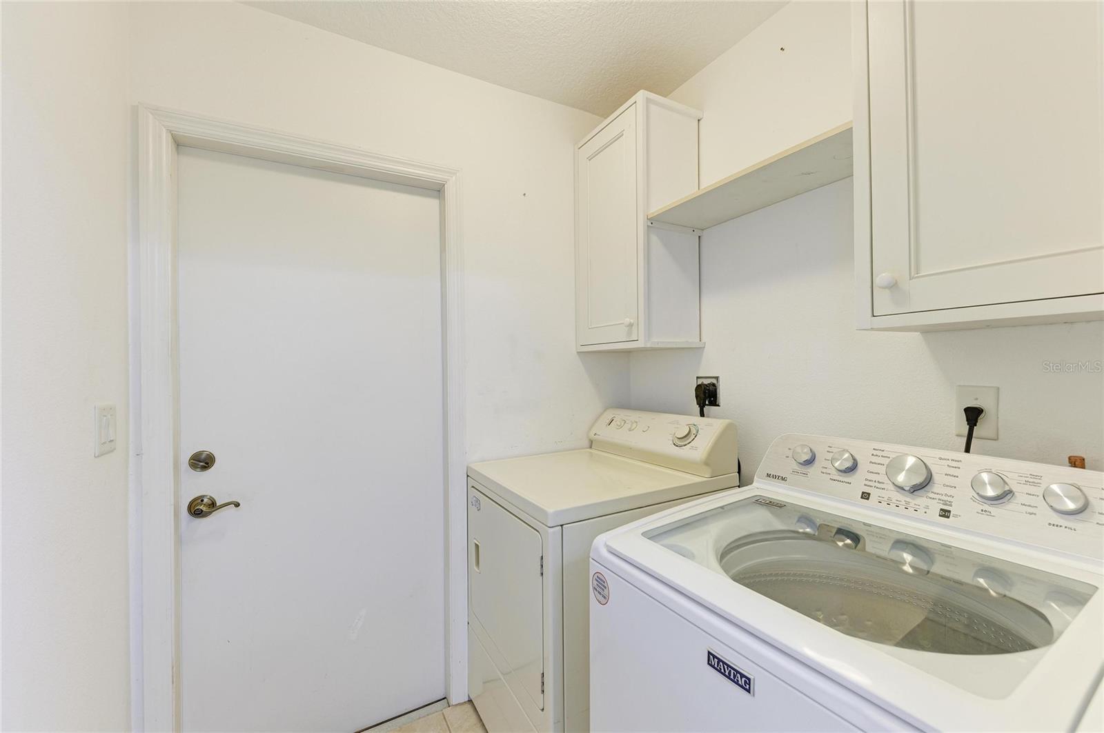 SOUTH VENICE - Residential