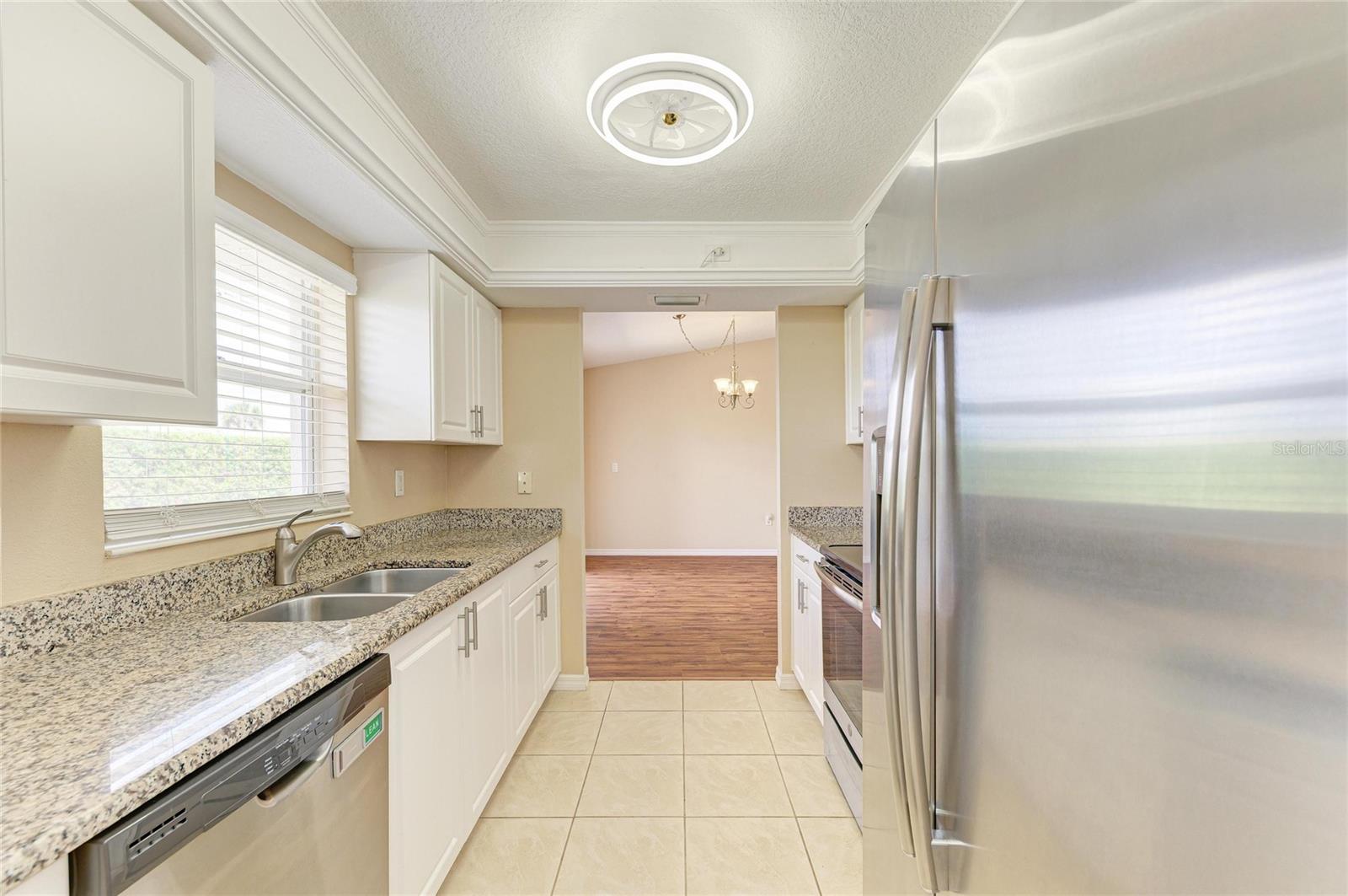 SOUTH VENICE - Residential