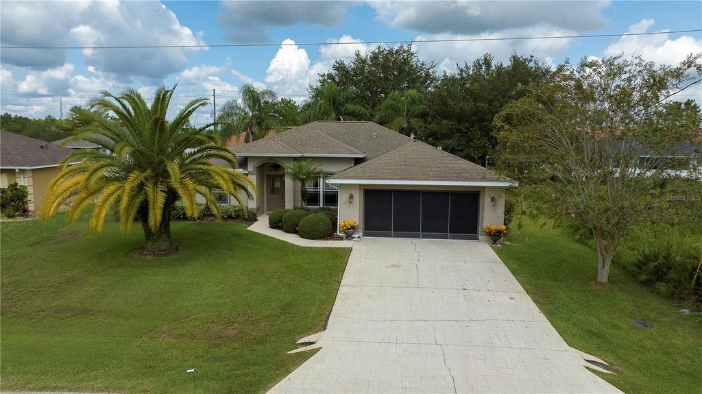 Photo of 20 Firethorn Lane, Palm Coast, FL 32137 (MLS # FC316557)