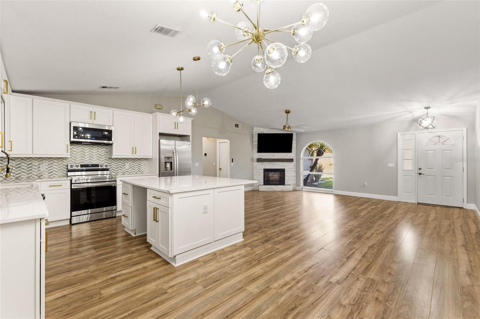 SCOTT LAKE VILLAGE - Residential