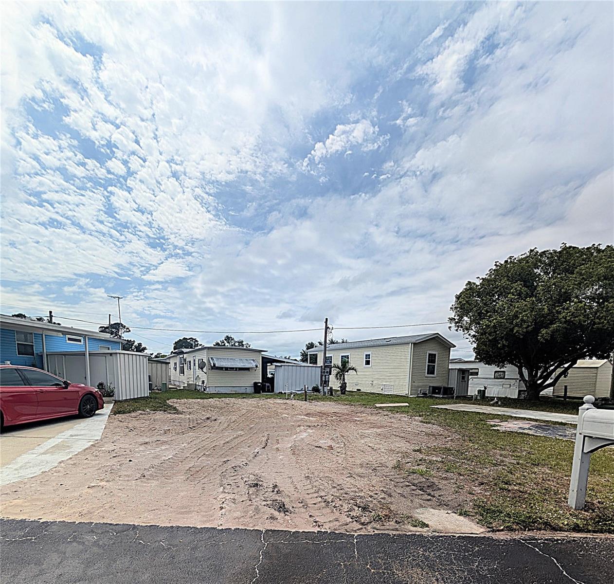 EAGLES NEST MOBILE HOME PARK UNREC - Land