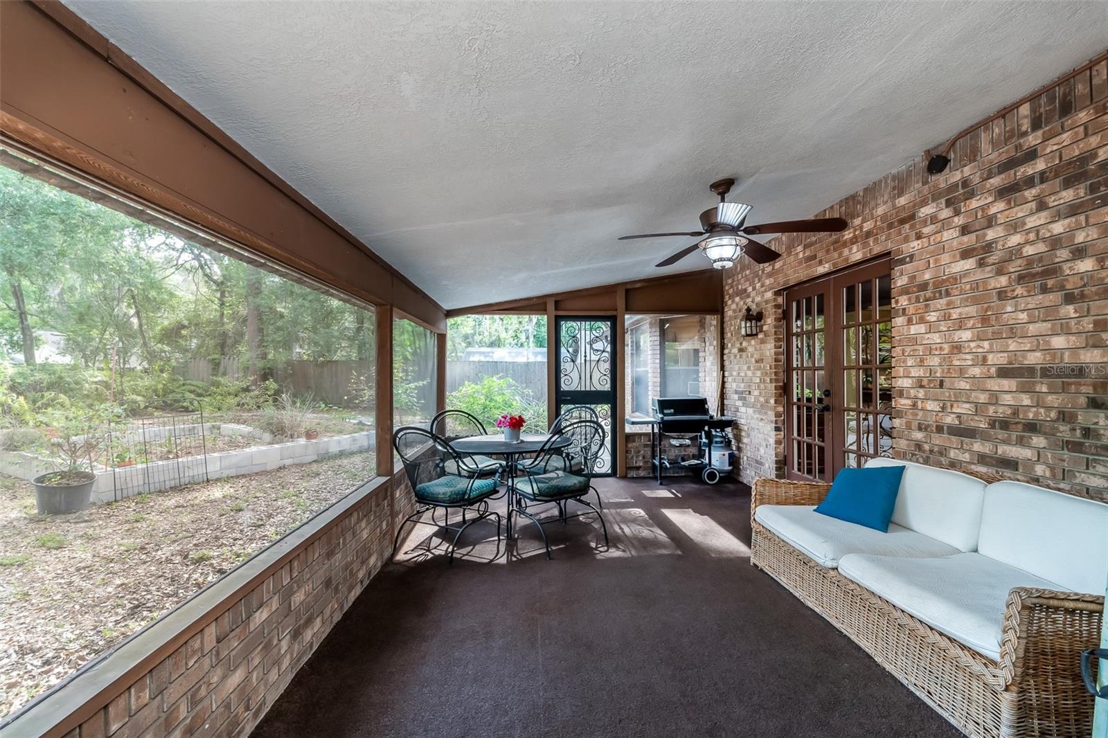 CARDINAL OAKS - Residential